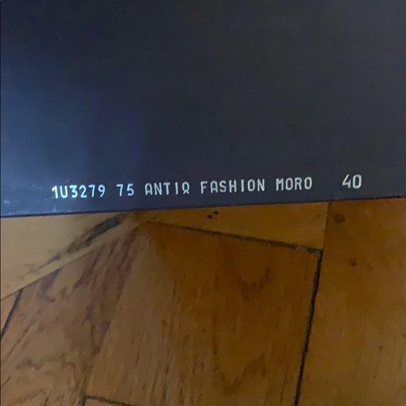 Prada boots! - Picture 2 of 4